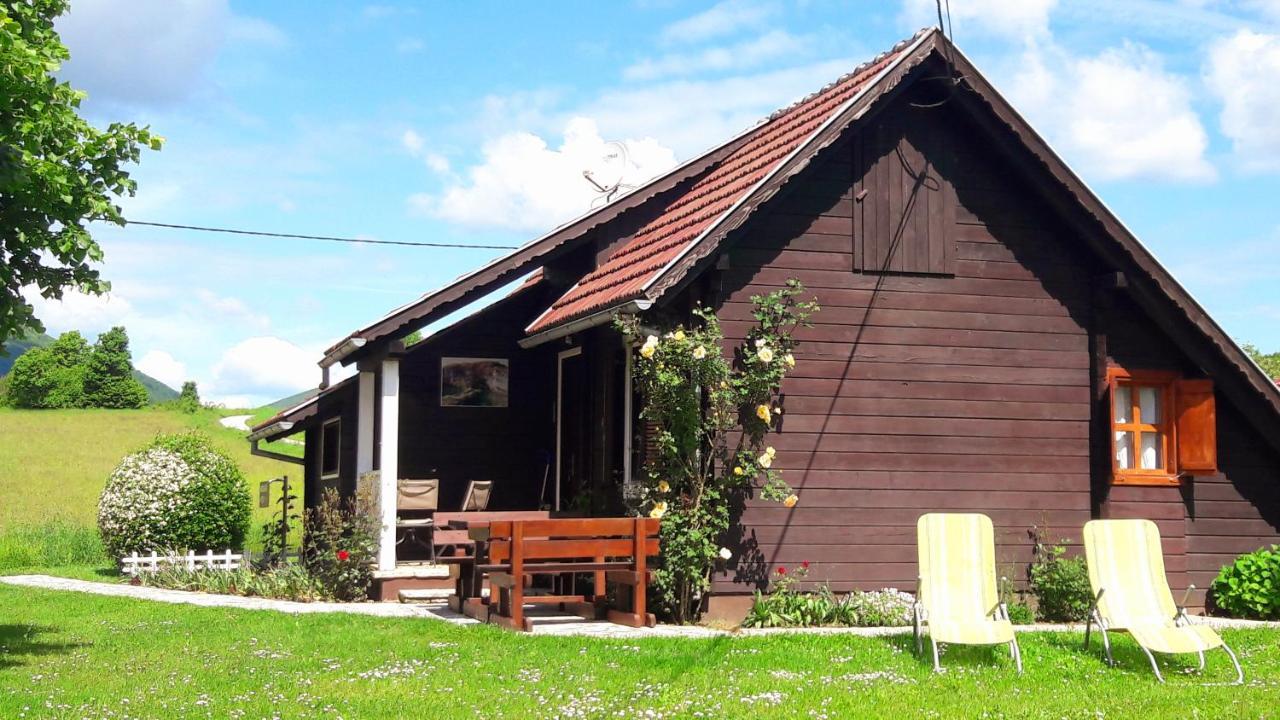 Wooden House Nela Near Plitvice Lakes Smoljanac Εξωτερικό φωτογραφία