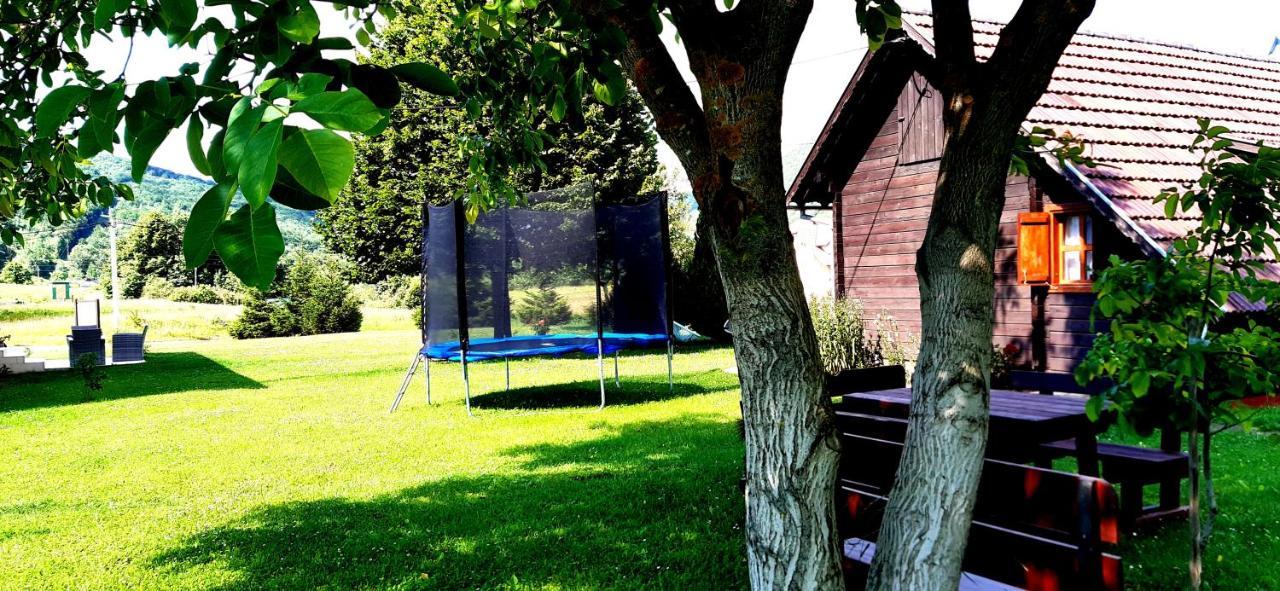 Wooden House Nela Near Plitvice Lakes Smoljanac Εξωτερικό φωτογραφία