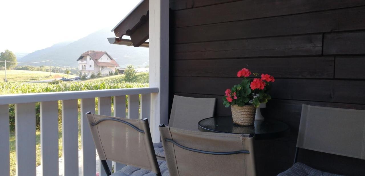 Wooden House Nela Near Plitvice Lakes Smoljanac Εξωτερικό φωτογραφία