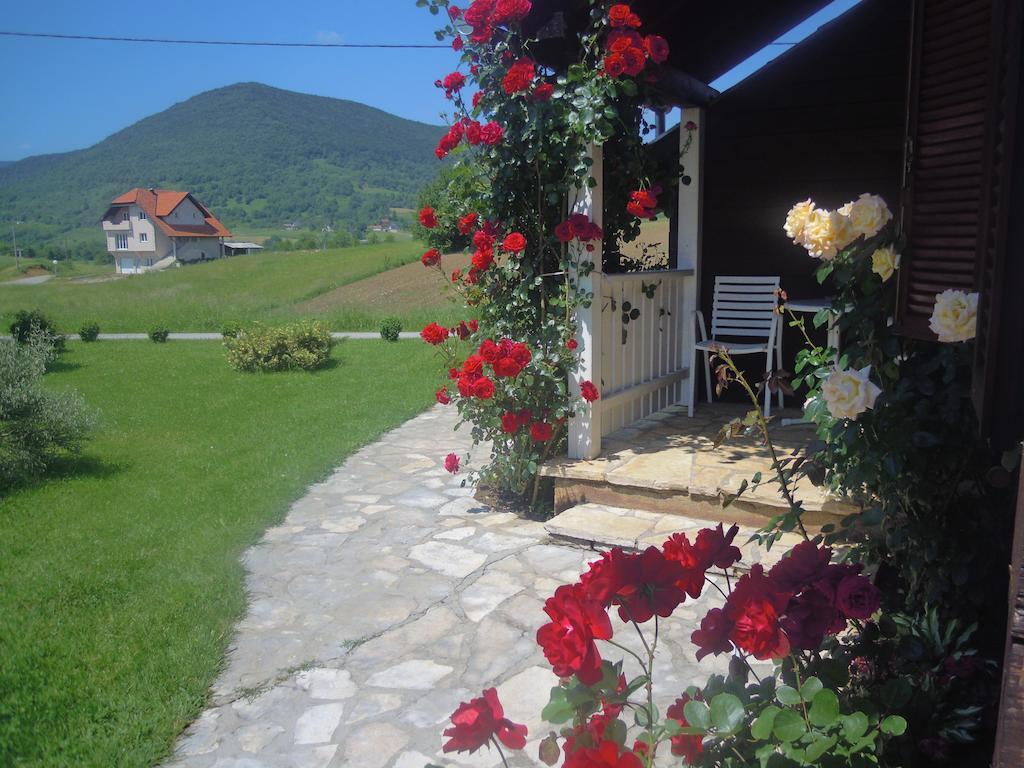 Wooden House Nela Near Plitvice Lakes Smoljanac Εξωτερικό φωτογραφία