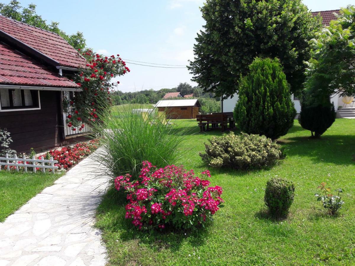 Wooden House Nela Near Plitvice Lakes Smoljanac Εξωτερικό φωτογραφία